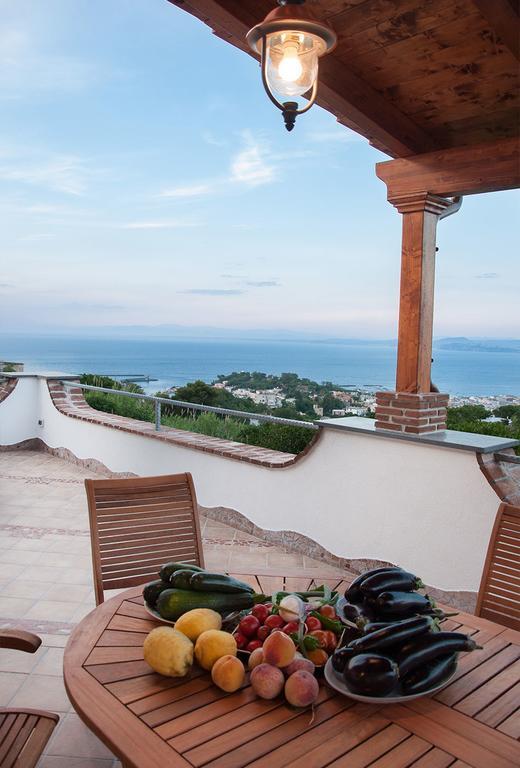 Relais Maison De Charles Bed & Breakfast Ischia Exterior foto